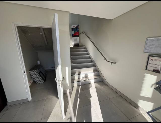344M² WAREHOUSE TO LET IN BELMONT PARK